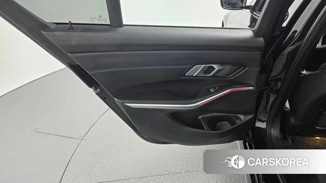 BMW 3 Series (G20) id 5059870 из Кореи 17