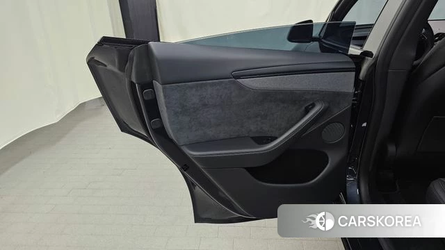 Tesla Model Y id 4921030 из Кореи 17