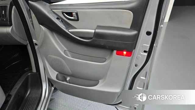 Hyundai The New Grand Starex id 4959340 из Кореи 17
