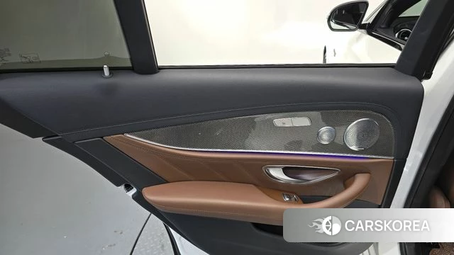 Mercedes-Benz E-Class W213 id 4943733 из Кореи 17