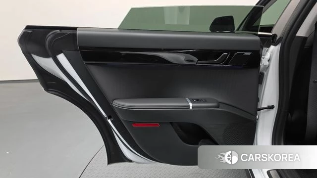Hyundai Grandeur Hybrid (GN7) id 4995975 из Кореи 17
