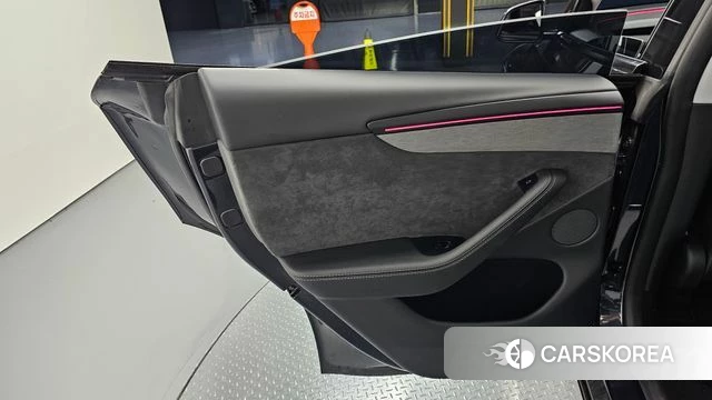 Tesla Model Y id 4375027 из Кореи 17