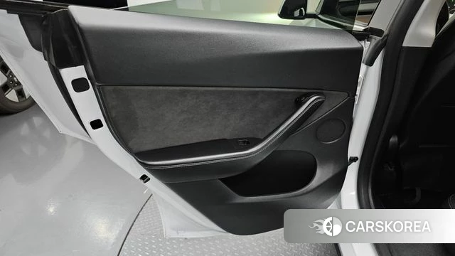 Tesla Model Y id 4636908 из Кореи 17