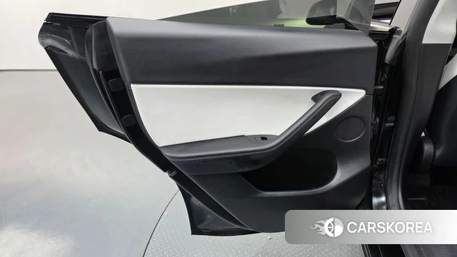 Tesla Model Y id 4976769 из Кореи 17
