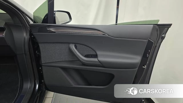 Tesla Model X id 4995238 из Кореи 17