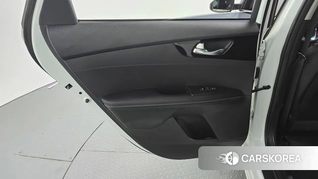 Kia The New K3 2nd generation id 4981809 из Кореи 17
