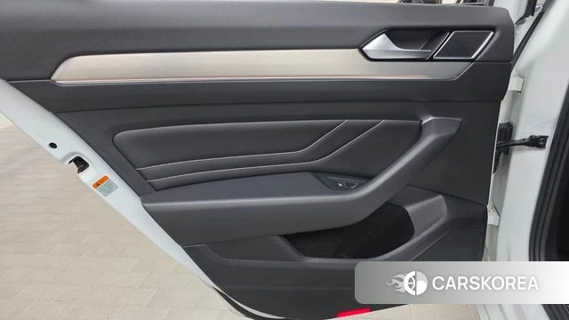 Volkswagen Passat GT (B8) id 4959269 из Кореи 17