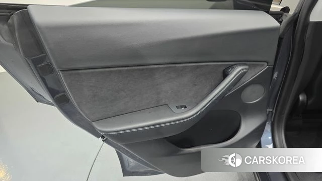 Tesla Model Y id 4855396 из Кореи 17