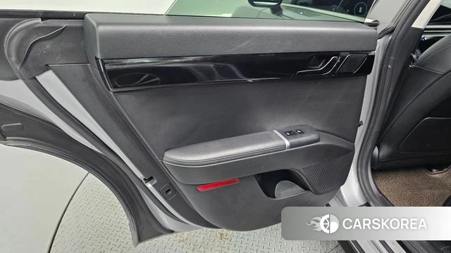 Hyundai Grandeur (GN7) id 5016531 из Кореи 17