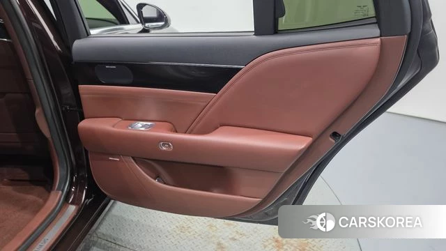 Genesis G90 (RS4) id 4942568 из Кореи 17