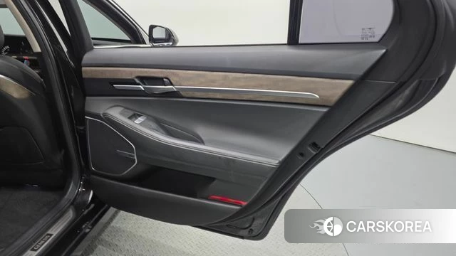 Genesis G90 id 4993216 из Кореи 17