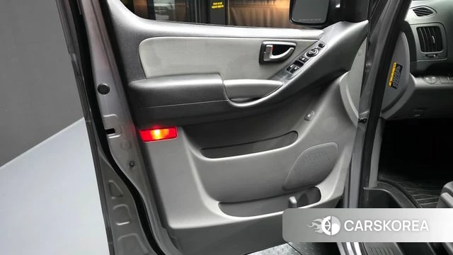 Hyundai The New Grand Starex id 4759225 из Кореи 17