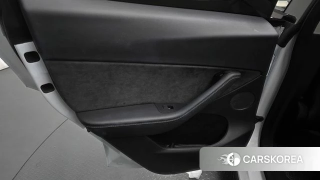 Tesla Model Y id 5016909 из Кореи 17