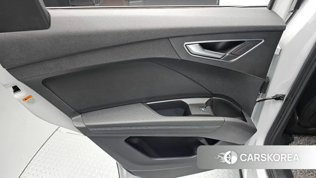 Audi Q4 e-Tron (F4) id 4981331 из Кореи 17