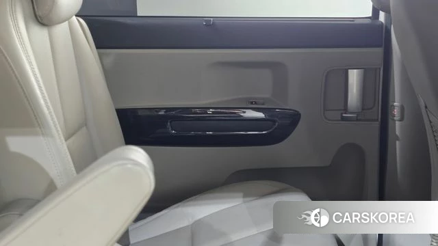 Kia The New Carnival id 4983060 из Кореи 17