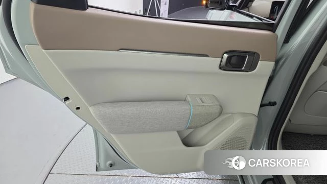 Kia EV4 id 4879395 из Кореи 17