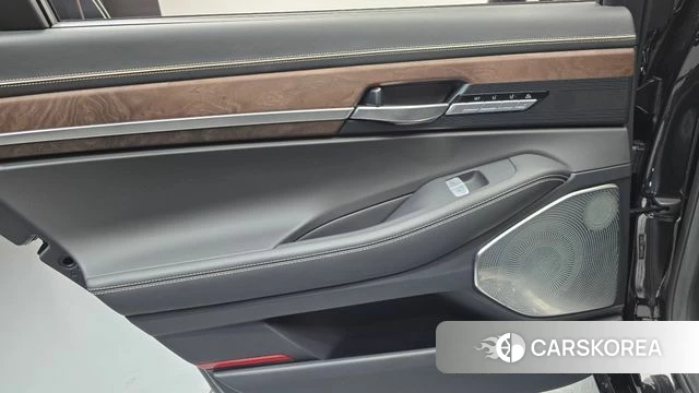 Genesis G90 id 4952141 из Кореи 17