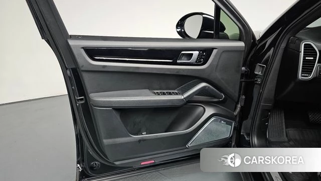 Porsche Cayenne (PO536) id 4966344 из Кореи 17