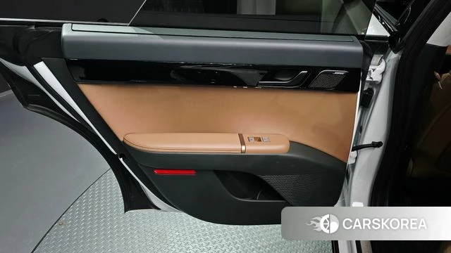 Hyundai Grandeur Hybrid (GN7) id 5045575 из Кореи 17