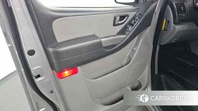 Hyundai The New Grand Starex id 4742198 из Кореи 17