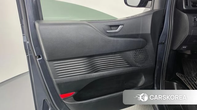 Hyundai Staria id 5053437 из Кореи 17