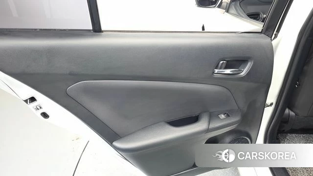Toyota Prius 4th Generation id 5018883 из Кореи 17