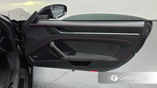 Porsche 911(992) id 4935586 из Кореи 17