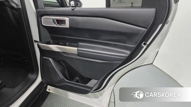 Ford Explorer 6th Generation id 5013272 из Кореи 17