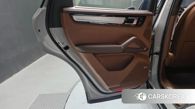 Porsche Cayenne (PO536) id 5002396 из Кореи 17