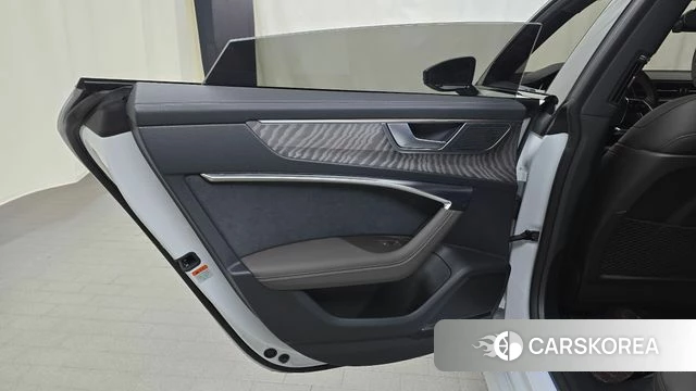 Audi A7 (4K) id 4957345 из Кореи 17