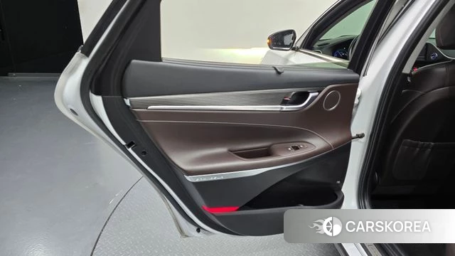 Hyundai Grandeur IG Hybrid id 5029481 из Кореи 17