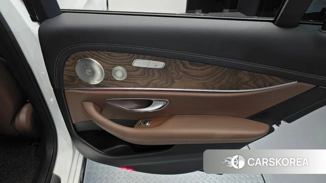 Mercedes-Benz E-Class W213 id 4966389 из Кореи 17