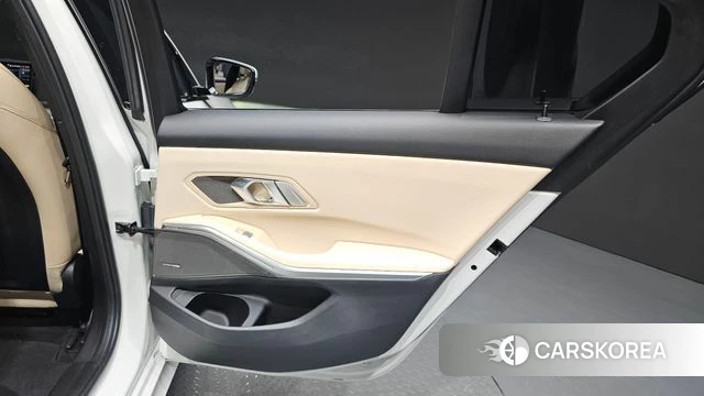 BMW 3 Series (G20) id 4975402 из Кореи 17