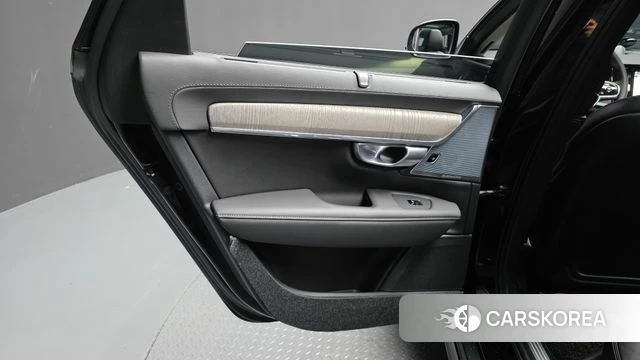 Volvo V90 Cross-Country id 4990903 из Кореи 17