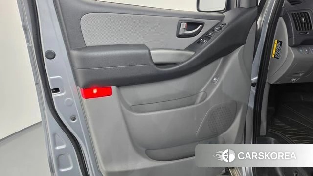 Hyundai The New Grand Starex id 4998066 из Кореи 17