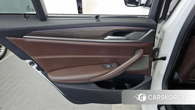 BMW 5 Series (G30) id 5028583 из Кореи 17