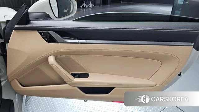 Porsche 911(992) id 5035093 из Кореи 17
