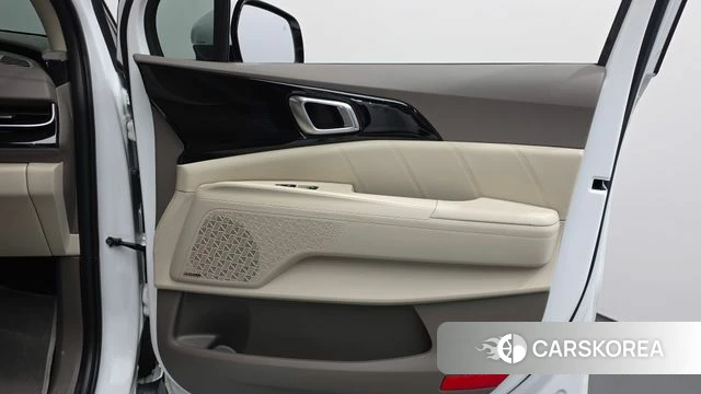 Kia The New Carnival 4th Generation id 4990870 из Кореи 17
