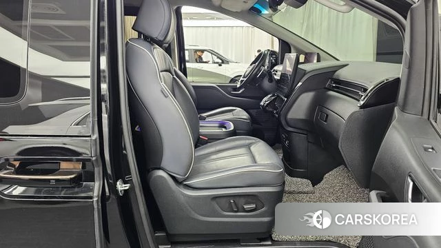 Hyundai Staria id 5040300 из Кореи 17