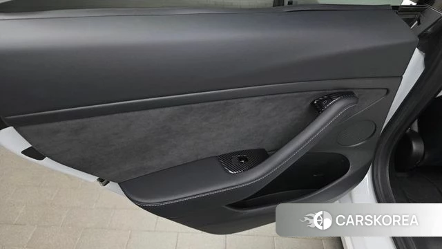 Tesla Model 3 id 4769564 из Кореи 17