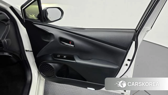 Toyota Prius 4th Generation id 5013864 из Кореи 17