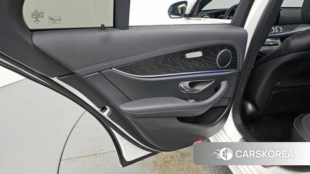 Mercedes-Benz E-Class W213 id 4958157 из Кореи 17