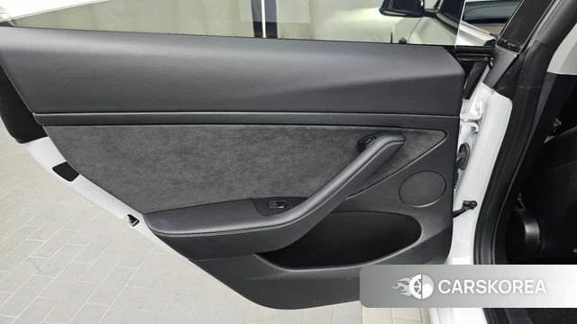 Tesla Model 3 id 4763746 из Кореи 17