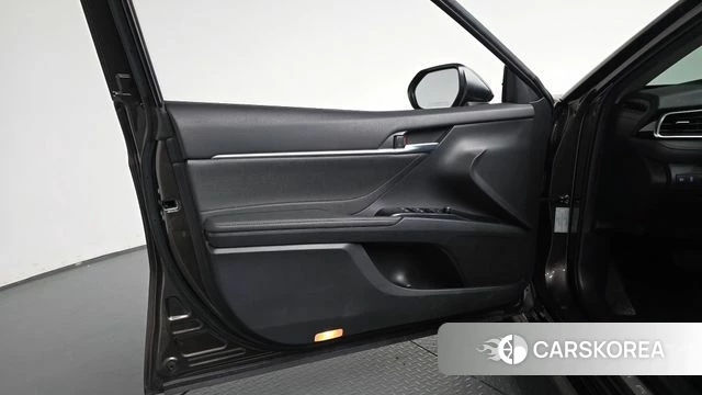 Toyota Camry (XV70) id 4988444 из Кореи 17