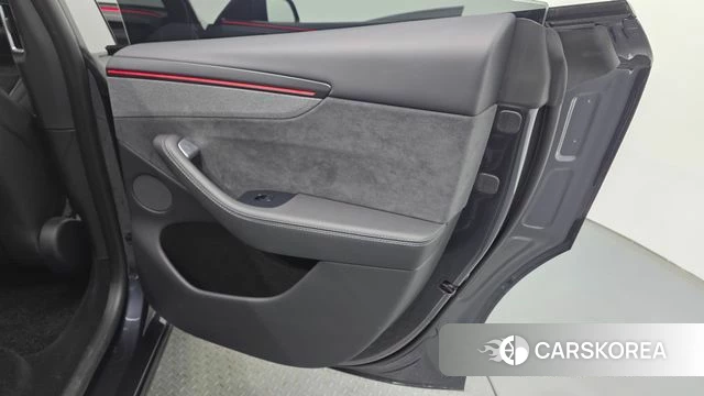 Tesla Model Y id 5020747 из Кореи 17