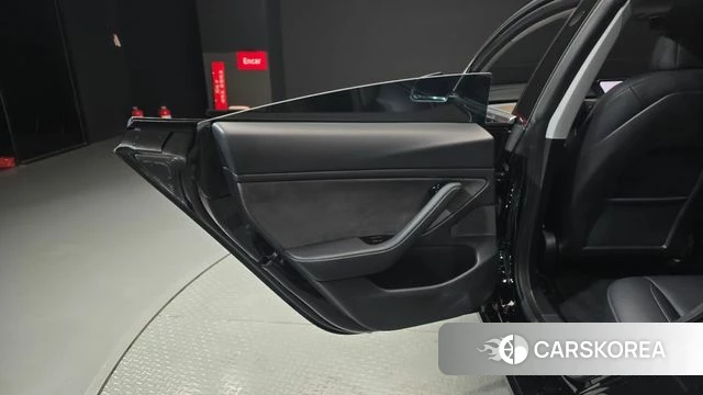 Tesla Model 3 id 4625749 из Кореи 17