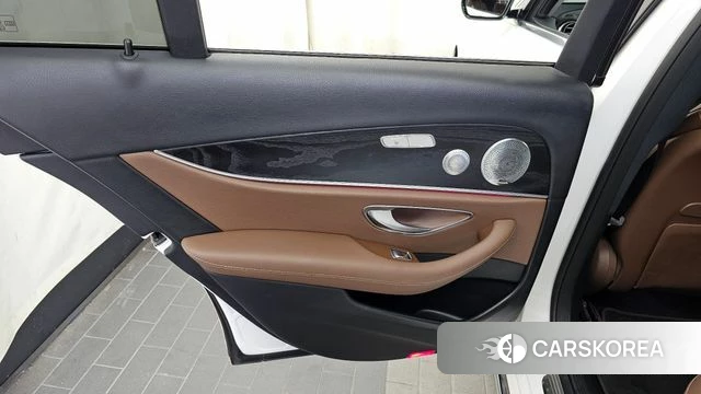 Mercedes-Benz E-Class W213 id 4993383 из Кореи 17