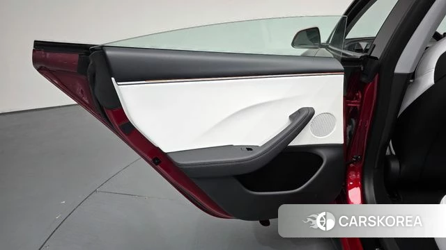 Tesla Model 3 id 5045472 из Кореи 17