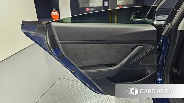 Tesla Model 3 id 4987635 из Кореи 17