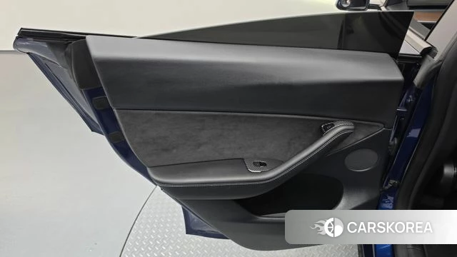 Tesla Model Y id 5022893 из Кореи 17